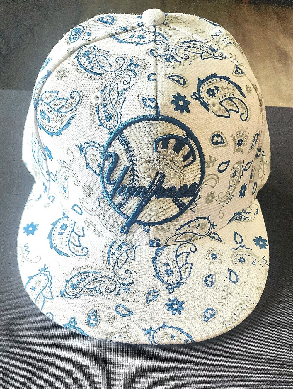 RARE Vintage Paisley NEW YORK YANKEES Baseball Cap 7 1/8 TWIN ENTERPRISES
